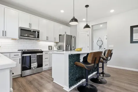 4886 Obsidian Way Victoria MN 55386