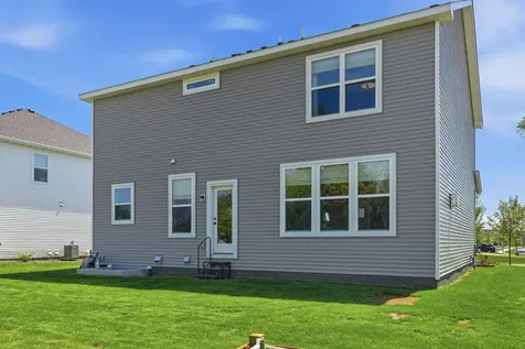 4886 Obsidian Way Victoria MN 55386