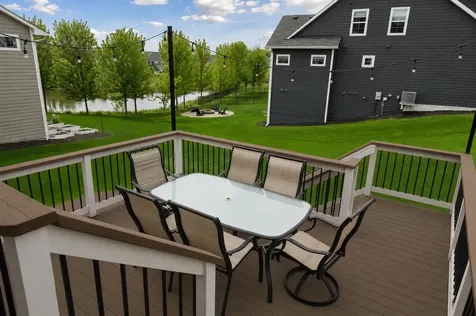 6085 Urbandale Lane N Plymouth MN 55446