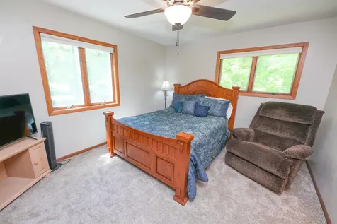 6042 Maple Lane NE Alexandria MN 56308