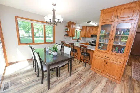 6042 Maple Lane NE Alexandria MN 56308