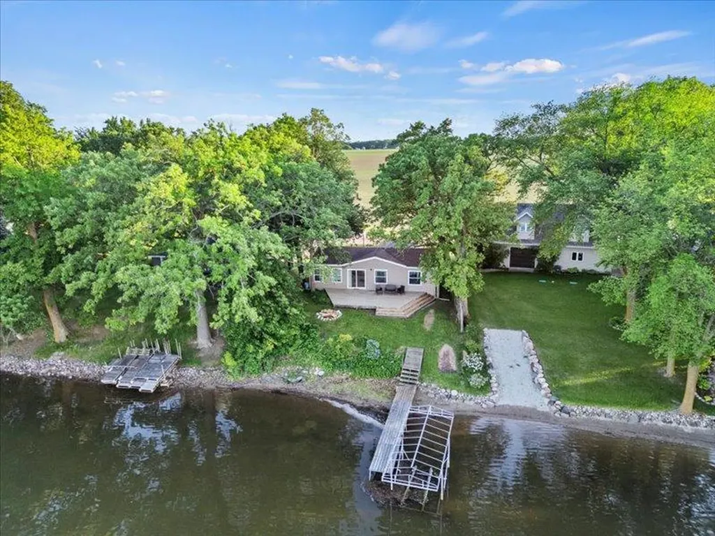 26570 Sioux Trail Madison Lake MN 56063