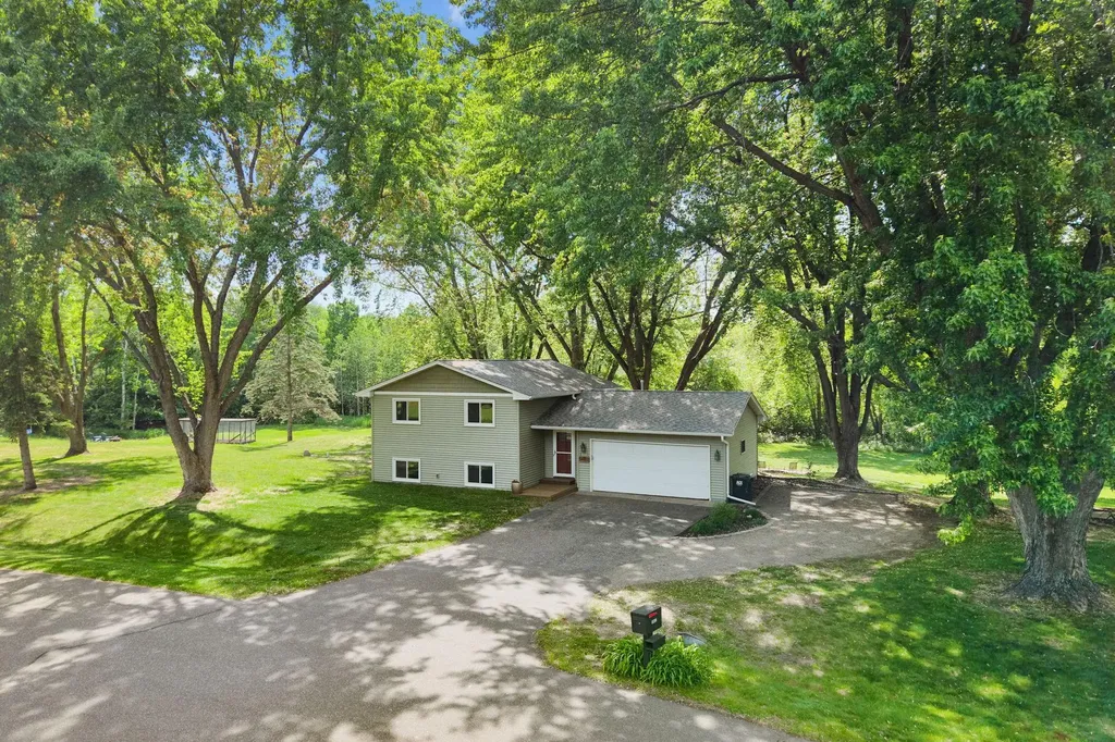 16612 Mankato Street NE Ham Lake MN 55304