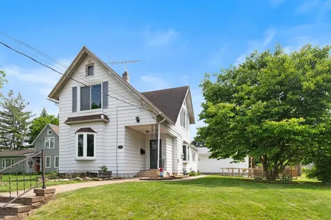 809 Home Street Kenyon MN 55946