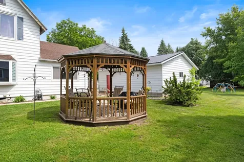 809 Home Street Kenyon MN 55946