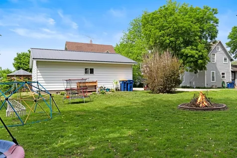 809 Home Street Kenyon MN 55946