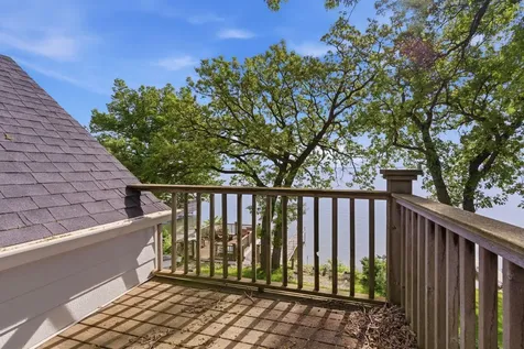 271 Lake Avenue N Spicer MN 56288