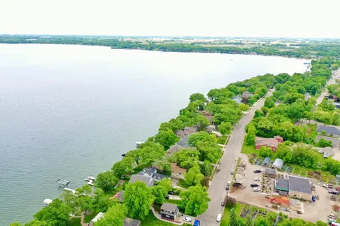 271 Lake Avenue N Spicer MN 56288