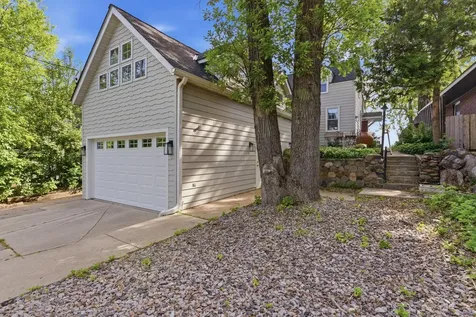 271 Lake Avenue N Spicer MN 56288