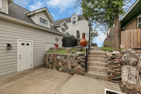 271 Lake Avenue N Spicer MN 56288