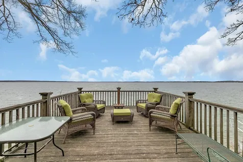 271 Lake Avenue N Spicer MN 56288