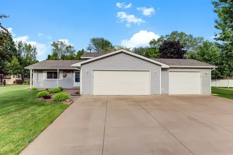 31115 Olinda Trail Lindstrom MN 55045