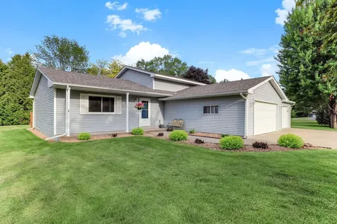 31115 Olinda Trail Lindstrom MN 55045