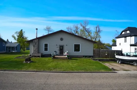 605 Ingalls Avenue Hope ND 58046