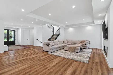 5717 W 68th Street Edina MN 55439