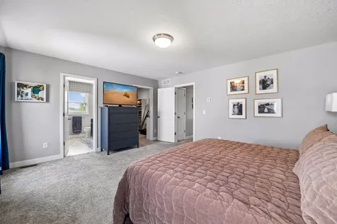 1247 Maple Lane Carver MN 55315