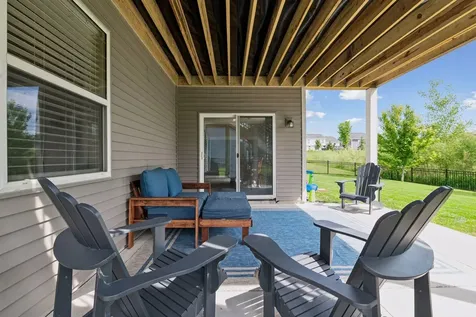 1247 Maple Lane Carver MN 55315