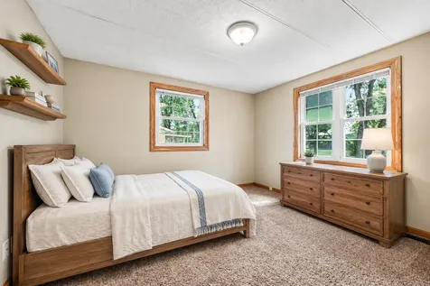 321 N State Avenue Le Center MN 56057