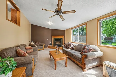 321 N State Avenue Le Center MN 56057