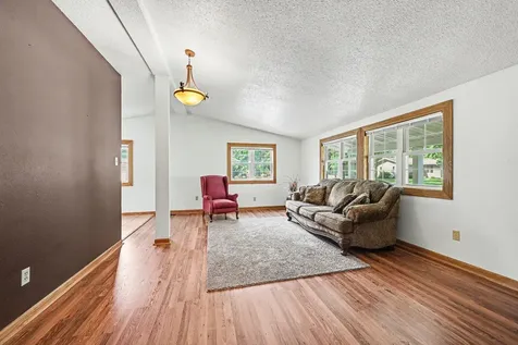 321 N State Avenue Le Center MN 56057