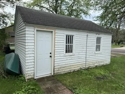 702 3rd Avenue Mountain Lake MN 56159
