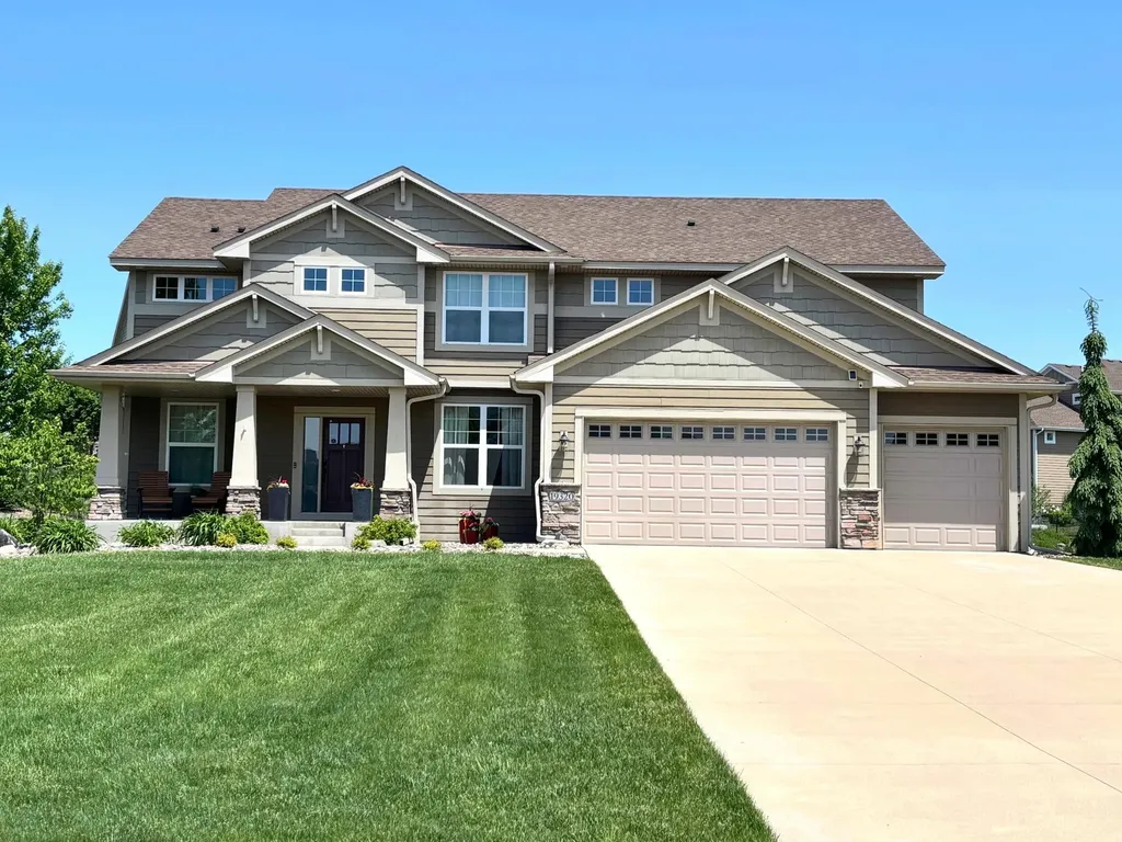 19320 Hudson Court Lakeville MN 55044