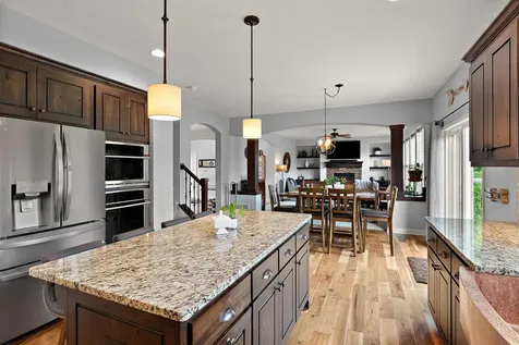 19320 Hudson Court Lakeville MN 55044