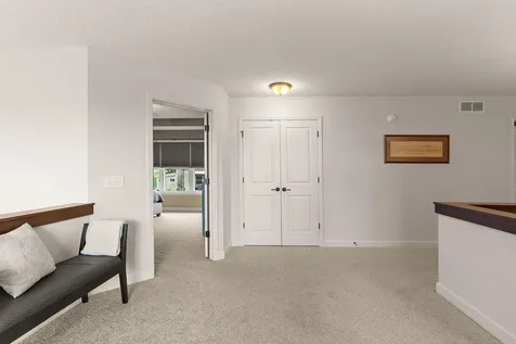 19320 Hudson Court Lakeville MN 55044