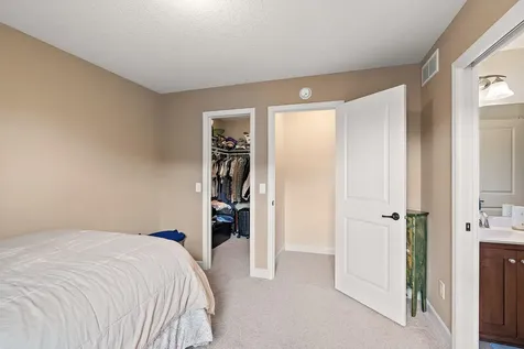 19320 Hudson Court Lakeville MN 55044