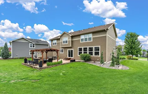 19320 Hudson Court Lakeville MN 55044