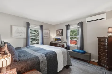 5045 Oxford Avenue Edina MN 55436