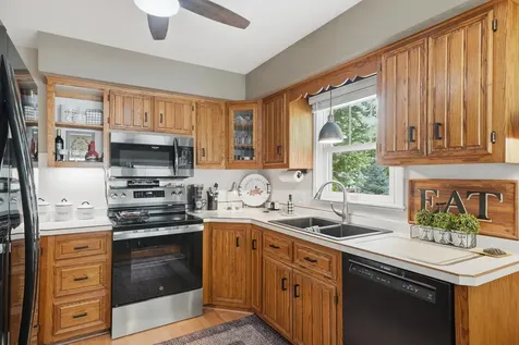 5045 Oxford Avenue Edina MN 55436