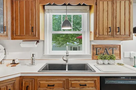 5045 Oxford Avenue Edina MN 55436