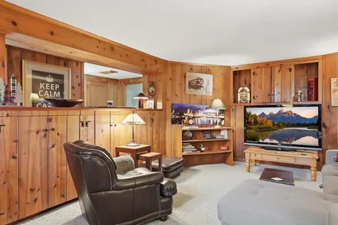 5045 Oxford Avenue Edina MN 55436
