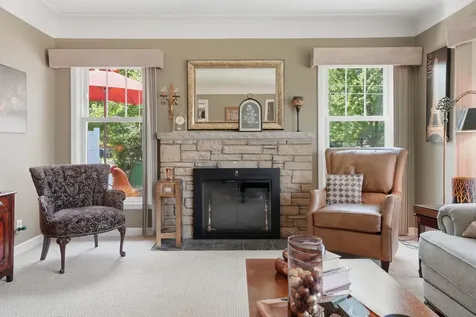 5045 Oxford Avenue Edina MN 55436