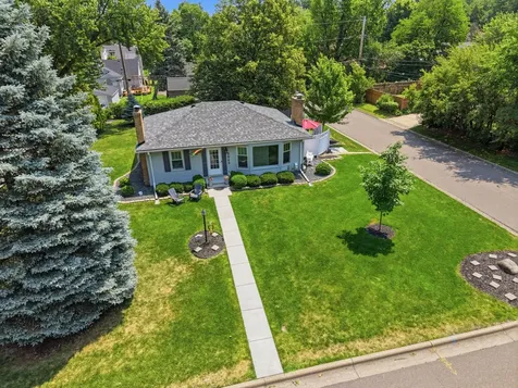 5045 Oxford Avenue Edina MN 55436