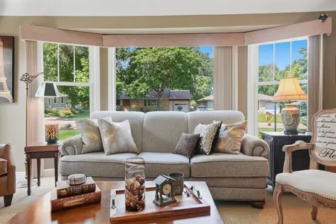 5045 Oxford Avenue Edina MN 55436