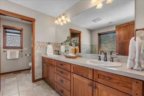 16931 E Lake Drive Lakeville MN 55044