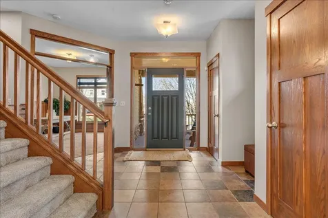 16931 E Lake Drive Lakeville MN 55044