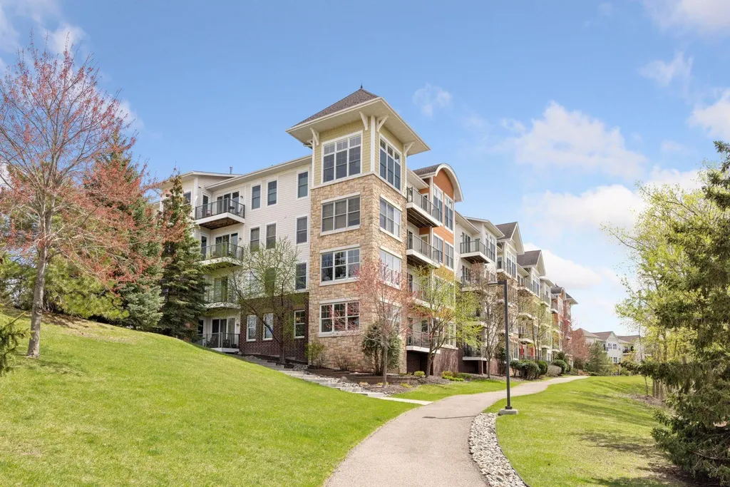 3110 N Chestnut Street Chaska MN 55318