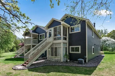 2494 Wilshire Court Mendota Heights MN 55120