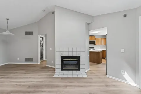 2494 Wilshire Court Mendota Heights MN 55120