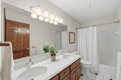 3824 Fairway Terrace Woodbury MN 55125