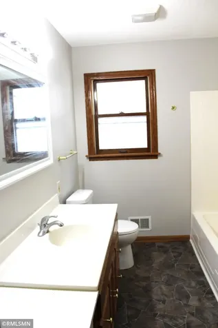 747 Tuscarora Avenue Saint Paul MN 55102