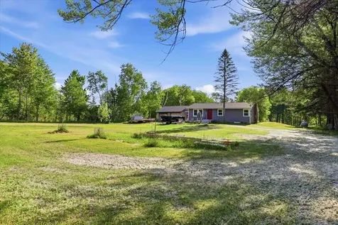 37513 Verdin Street NW Stanchfield MN 55080