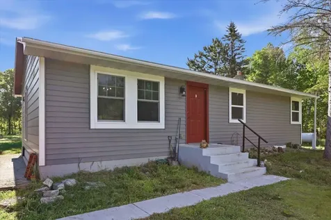 37513 Verdin Street NW Stanchfield MN 55080