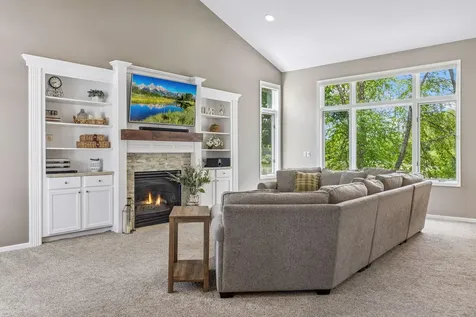 9009 Zanzibar Lane N Maple Grove MN 55311