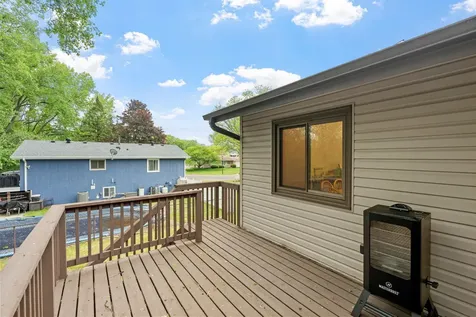 4382 Metcalf Drive Eagan MN 55122