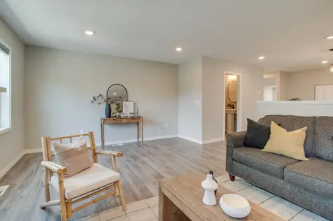 628 10th Avenue N Fargo ND 58102