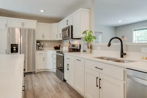 628 10th Avenue N Fargo ND 58102